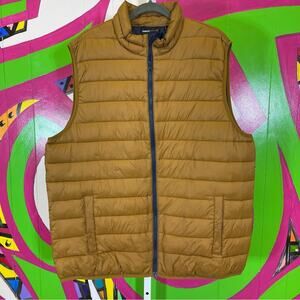 Swiss Tech, Puffer Vest. Size XL. Brown. In excellent condition!